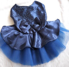 Afbeelding in Gallery-weergave laden, Beautiful Satin Pet Party Dress-Furbaby Friends Gifts