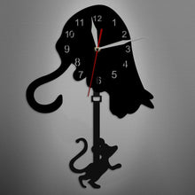 Charger l&#39;image dans la galerie, Cat And Mouse Pendulum Clock-Furbaby Friends Gifts
