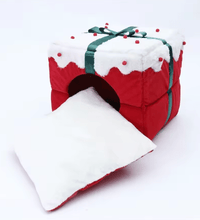 Laden Sie das Bild in den Galerie-Viewer, Christmas Present Pet Bed with Memory Foam Pad-Furbaby Friends Gifts