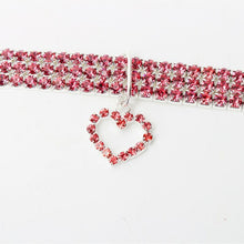 Laden Sie das Bild in den Galerie-Viewer, Crystal Pet Collar (With Heart Feature)-Furbaby Friends Gifts