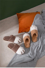 Carregar imagem no visualizador da galeria, Cute &amp; Cosy Cat Paw Slippers-Furbaby Friends Gifts