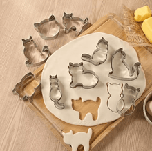 Charger l&#39;image dans la galerie, Cute Kitty Cookie Cutters (5 pack)-Furbaby Friends Gifts