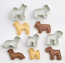 Laden Sie das Bild in den Galerie-Viewer, Dog Shaped Cookie Cutters (5 pcs set)-Furbaby Friends Gifts