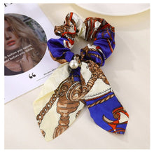 Afbeelding in Gallery-weergave laden, Equestrian Print Hair Ties-Furbaby Friends Gifts