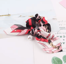 Charger l'image dans la galerie, Equestrian Print Hair Ties-Furbaby Friends Gifts