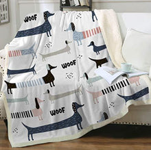 Charger l&#39;image dans la galerie, Fleecey Doxie Throw-Furbaby Friends Gifts