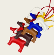 Laden Sie das Bild in den Galerie-Viewer, Labrador Handbag &amp; Keychain Charms-Furbaby Friends Gifts