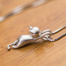 Afbeelding in Gallery-weergave laden, &#39;Playing Cat&#39; Sterling Silver Necklace &amp; Pendant-Furbaby Friends Gifts