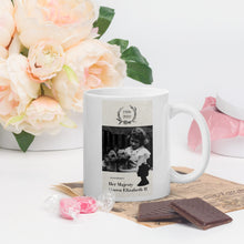 Cargar imagen en el visor de la galería, Princess Elizabeth, Jane &amp; Dookie Ceramic Gift Mug-Furbaby Friends Gifts