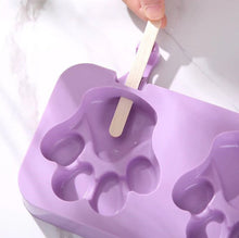 Afbeelding in Gallery-weergave laden, Silicone Paw/Rabbit Popsicle Tray-Furbaby Friends Gifts