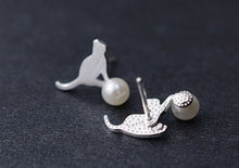Laden Sie das Bild in den Galerie-Viewer, Sterling Silver Pearl Cat Earrings-Furbaby Friends Gifts